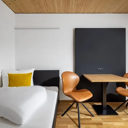 Simotel By Pferd Auf Wolke