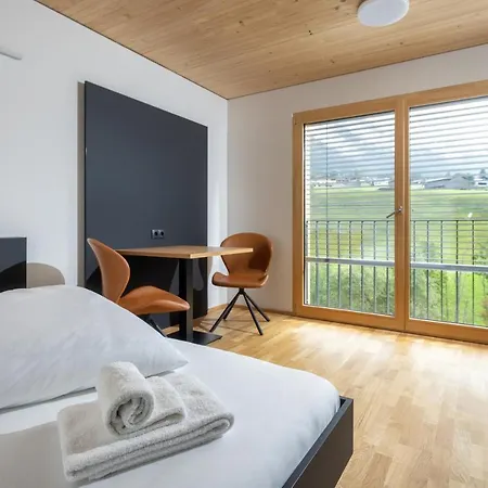 Daire Simotel By Pferd Auf Wolke Aussersiggam